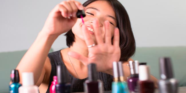 Manicure Tips for Younger-looking Hands